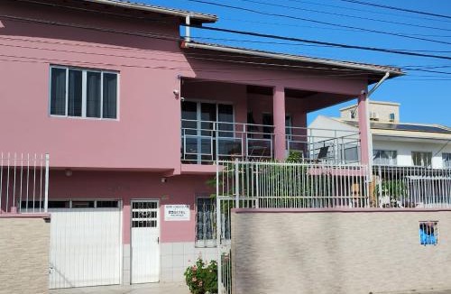 Florianopolis House | Hostel Palhoça