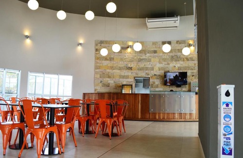 General Roca Hotel | Hotel Bait