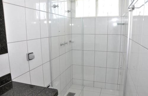 Uberaba Hotel | Hotel Carolina 2 - próximo a Universidade de Uberaba uniube - ao Aeroporto Fórum De uberaba - hospital Mario Palmeirio ao Hospital São Marcos e hospital Regional