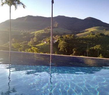 Aguas de Lindoia Hotel | Hotel Chalés Capitanias