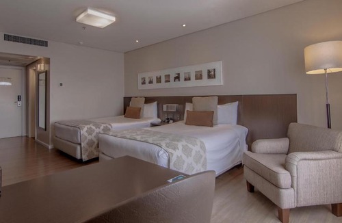 Porto Alegre Hotel | Hotel Deville Prime Porto Alegre