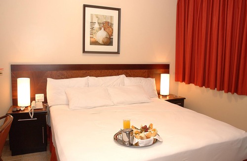 Nucleo Industrial Hotel | Hotel Dom Henrique