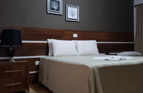 Jacarezinho Hotel | Hotel e Restaurante Canta Galo