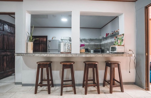Puerto Jimenez Hostel | Hotel Hoja de Oro Corcovado