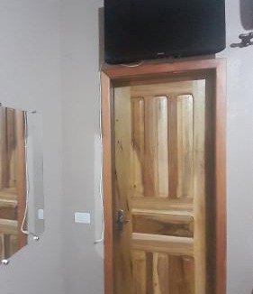 Canindeyu Department Hotel | Hotel Lá Familia
