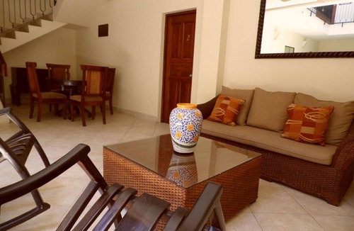 Leon Bed & Breakfast | Hotel La Perla