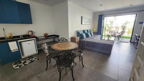 San Bernardino Hotel | Hotel Oasis-Dream Holidays - La Petite France
