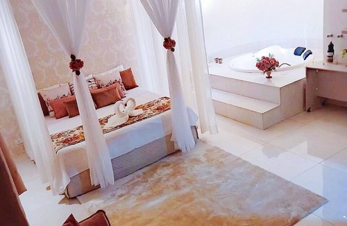 Sertaozinho Hotel | Hotel Pousada Chalé Das Flores