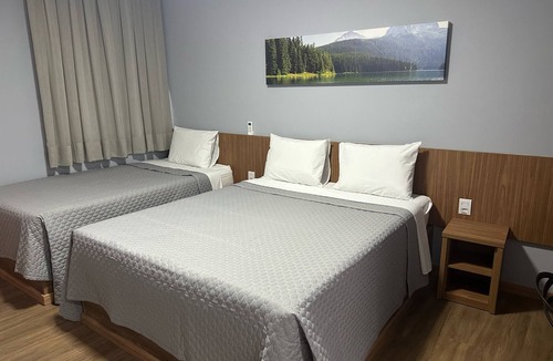 Capitao Eduardo Hotel | Hotel Premier