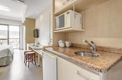 Jurere Apartment | Hotel-Studio-Apartamento em Jurerê Beach Village - Florianópolis