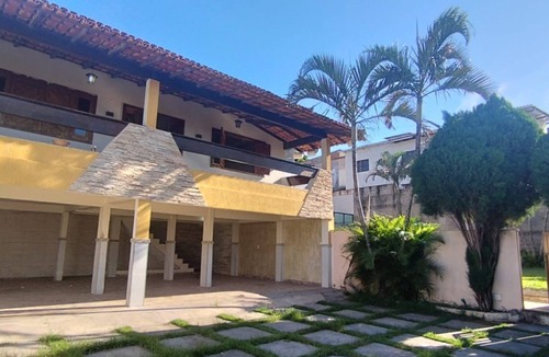 Ponta da Fruta House | House with accommodation for up to 15 people. Swimming pool, barbecue area, event space