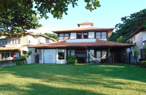 Downtown Buzios House | House 04 suites on the oceanfront of Geriba