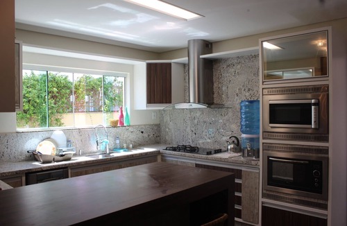 Morro das Pedras House | HOUSE 4 SUITES, IN CLOSED CONDO, FRONT SEA,