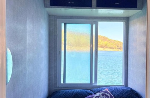 Capitolio Boat Rental | House Boat