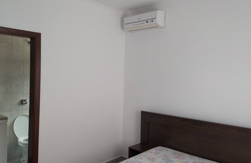 Jardim Casablanca House | House close to the beach with pool for 14 people