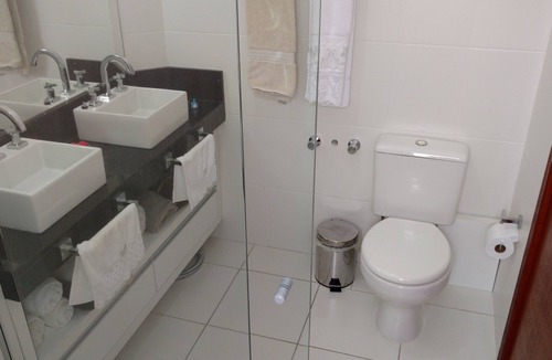 Cachoeira do Bom Jesus House | House condominium 50m from the beach with swimming pool. Available for Easter!