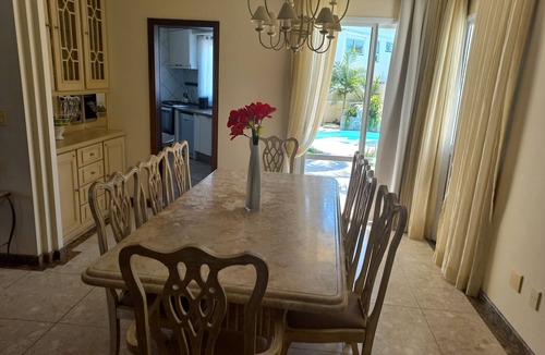 Jurere Internacional House | House for 12 people in Jurerê Internacional 200 m from the beach
