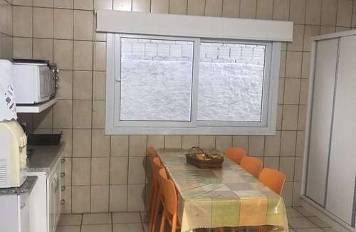 Barra da Lagoa House | House Front Sea 30 m. from the beach, Swimming pool, 4 Air cond. 4 full baths