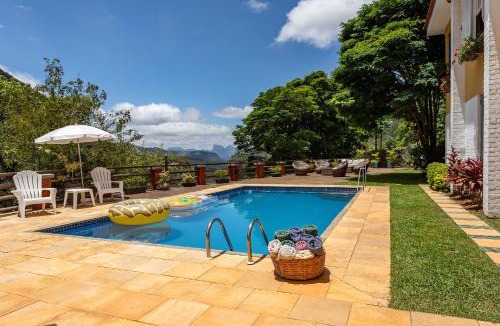Araras Villa | House in Araras: Pool, Sauna, and Included Services!