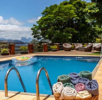 Araras House | House in Araras: Pool, Sauna, and Included Services!