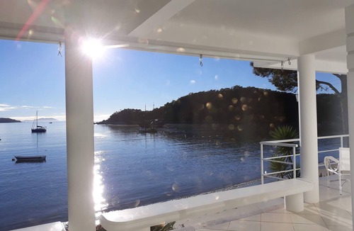 Governador Celso Ramos House | House in front of the sea