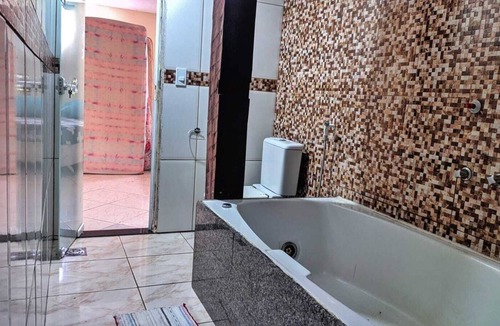 Manguinhos House | House in Geriba Great Price! - 1 suite ** SPECIAL RATES **