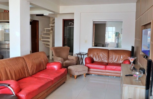 Castelo Branco House | House Pool Billiard Table 04 Bedrooms with air 04 Parking spaces