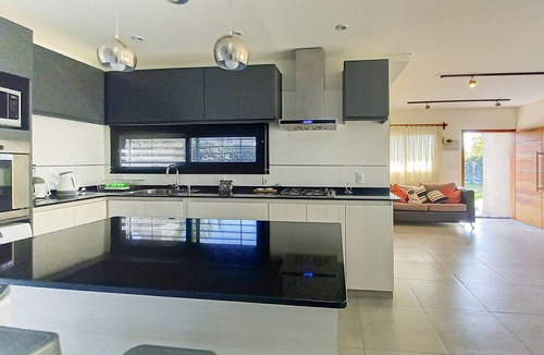 Maipu House | House surrounded by olive trees, in the heart of the wine path!