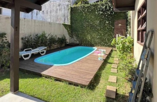 Cachoeira do Bom Jesus House | House with Pool