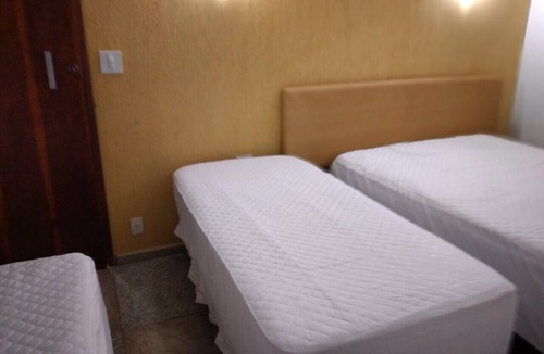Centro House | House with private waterfalls and boat for canyons, Escarpas do Lago.