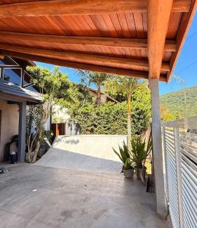 Muquem House | House with skate park 10 min from the beach