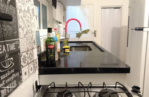 Trindade House | I rent a suite in Trindade, very close to UFSC.