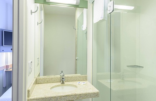 Aguas Belas Hotel | ibis budget Curitiba Aeroporto
