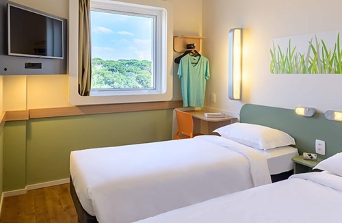 Aguas Belas Hotel | ibis budget Curitiba Aeroporto
