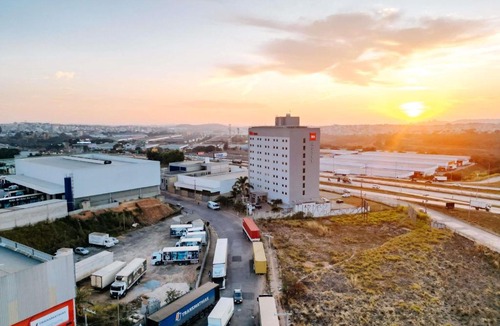 Bairro do Comercio Hotel | ibis Contagem Ceasa