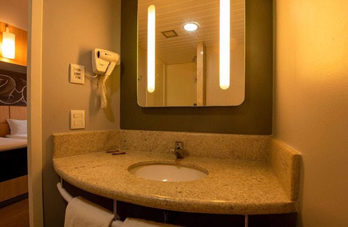 Guaratingueta Hotel | Ibis Guaratinguetá Aparecida