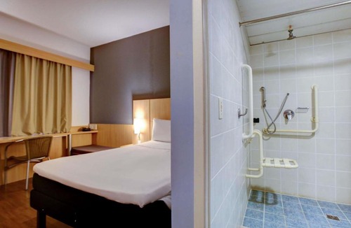 Triangulo das Bermudas Hotel | ibis Vitoria Praia do Canto