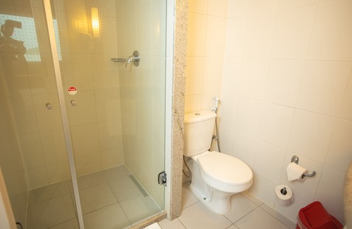 Triangulo das Bermudas Hotel | ibis Vitoria Praia Do Canto