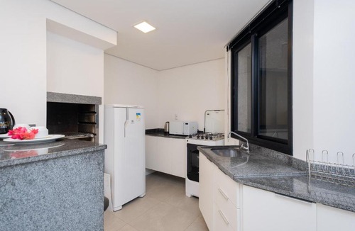 Simoes Lopes Apartment | ILLIE Stays, Loft no Centro, Próximo a Ucpel com Garagem e elevador