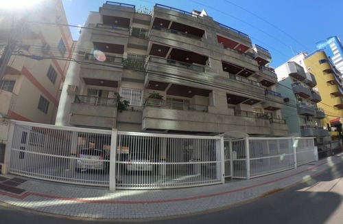 Castelo Branco Apartment | IMPECCABLE APARTMENT, NEAR THE SEA!