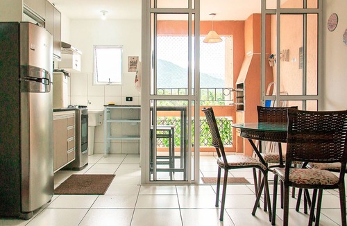 Centro Apartment | Incrível Apto com piscina e churrasq em Ubatuba/SP