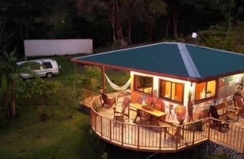 Monteverde Cabin | Indigo Container house