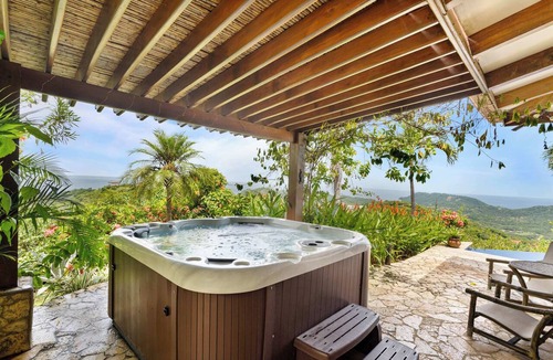 Rio Seco Villa | Infinity Pool & Hot Tub with Ocean Views