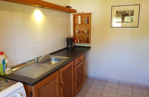 Melgarejo House | Infourlaub in Paraguay. Bungalow Inkl. Pool
