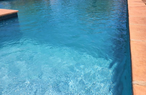 Melgarejo House | Infourlaub in Paraguay. Bungalow Inkl. Pool