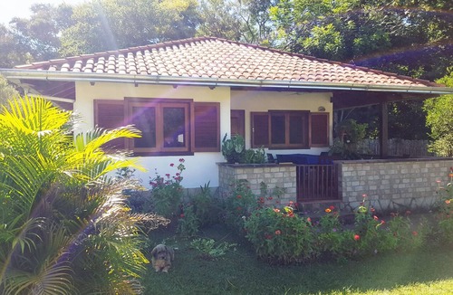 Melgarejo House | Infourlaub in Paraguay. Bungalow Inkl. Pool