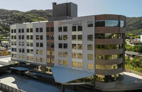 Saco Grande Hotel | Intercity Portofino Florianópolis