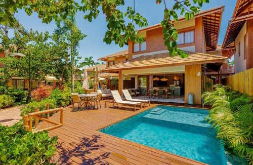 Itacimirim Apartment | IT131 Bungalow w/4 Suites, Beachfront Condominium