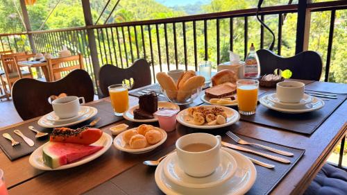 Araras Bed & Breakfast | Itaipava Cama e Café