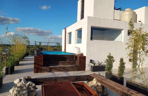 Tigre Apartment | Italia 440 2C
